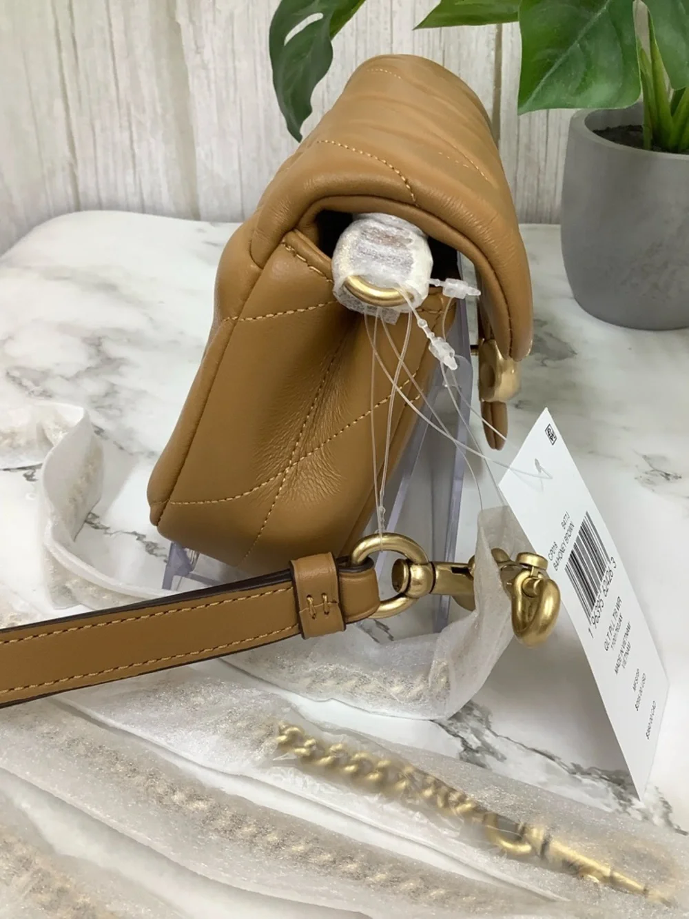 NWT Coach Tabby Crossbody Pillow Quilted Leather Wristlet - Picture 3 of 7